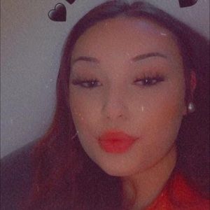 Meet your Posher, Kasey